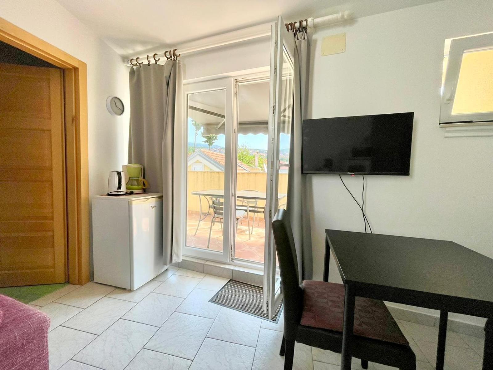 Apartmani Mauro Sa Terasom Crikvenica Εξωτερικό φωτογραφία